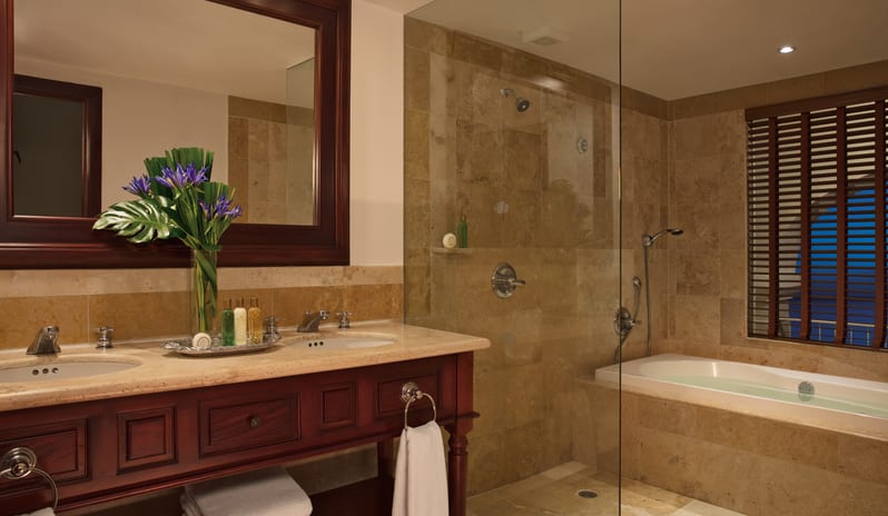 Dreams Tulum Resort & Spa-Preferred Club Junior Suite Ocean Front 4_4165